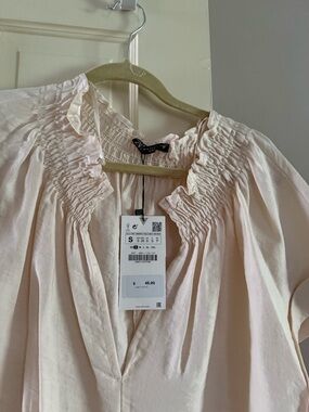 Zara beigeSmocked Neck Peasant romper. Size S